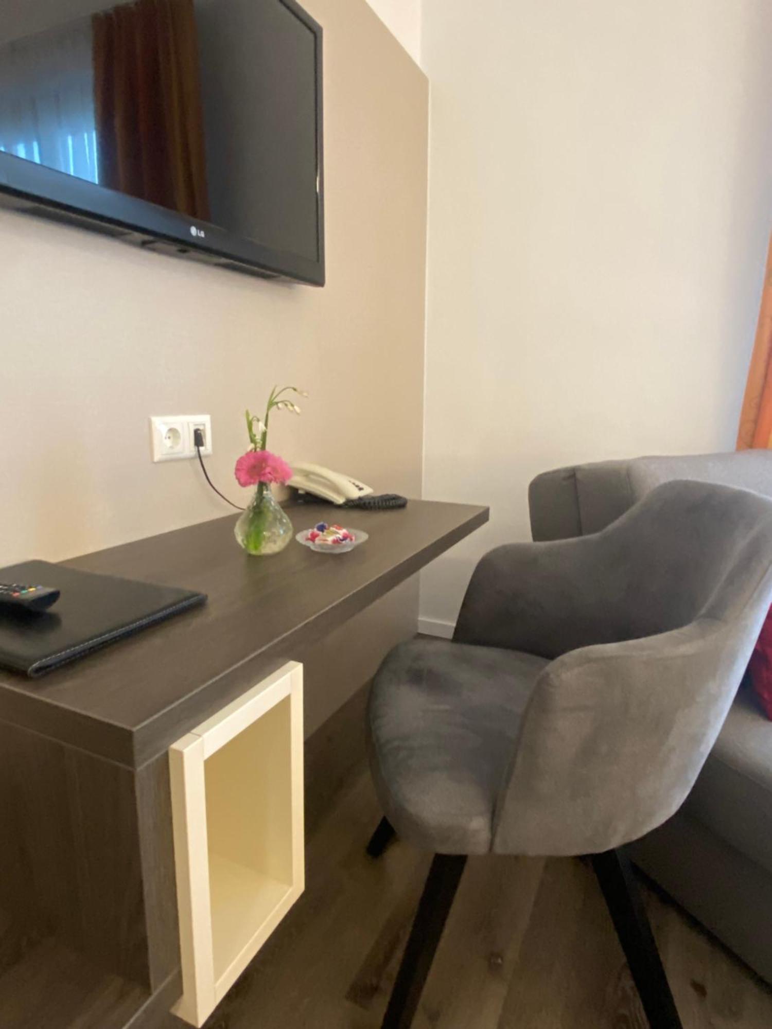 Simon - Hotel & Cafe Bad Tatzmannsdorf Ngoại thất bức ảnh