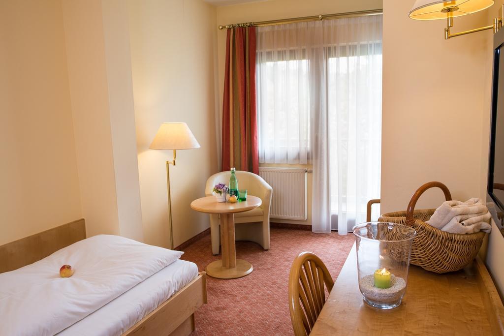 Simon - Hotel & Cafe Bad Tatzmannsdorf Ngoại thất bức ảnh