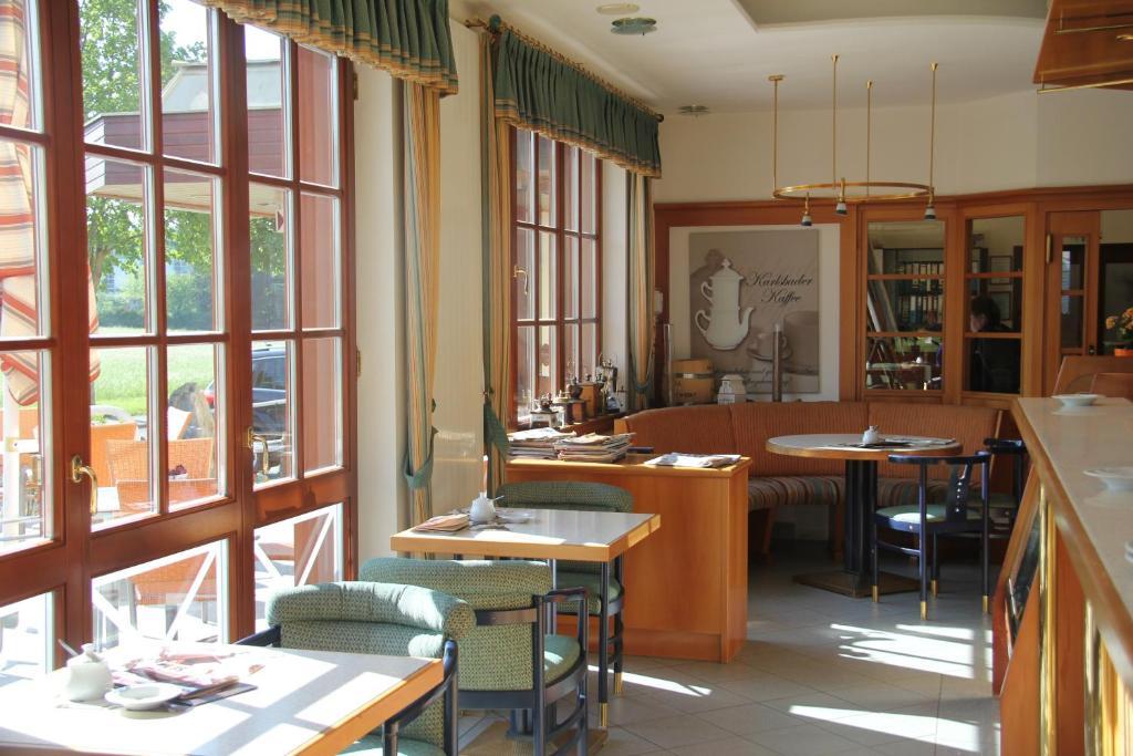 Simon - Hotel & Cafe Bad Tatzmannsdorf Ngoại thất bức ảnh