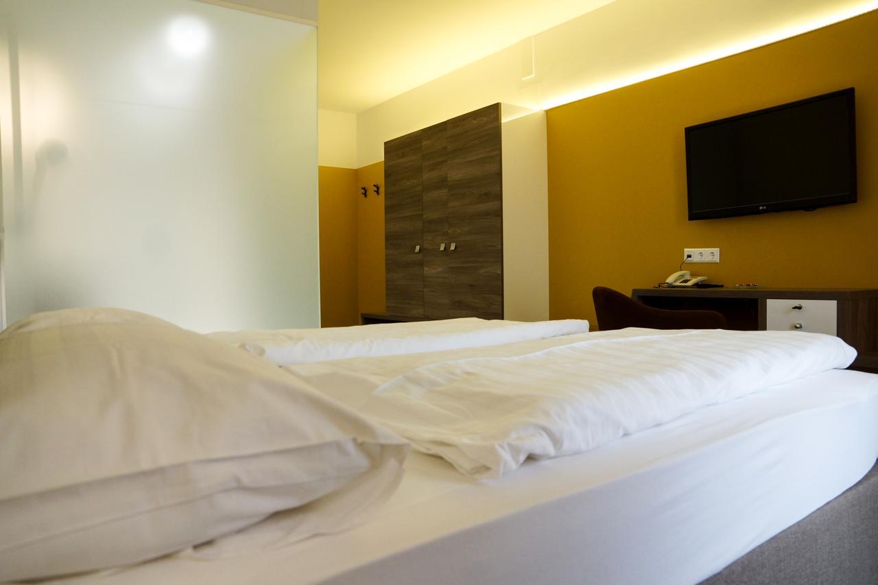 Simon - Hotel & Cafe Bad Tatzmannsdorf Ngoại thất bức ảnh