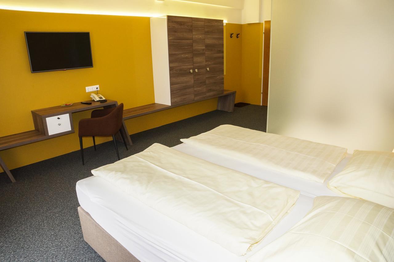 Simon - Hotel & Cafe Bad Tatzmannsdorf Ngoại thất bức ảnh